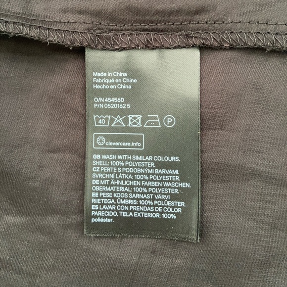 H&M strappy black tank - Picture 5 of 7